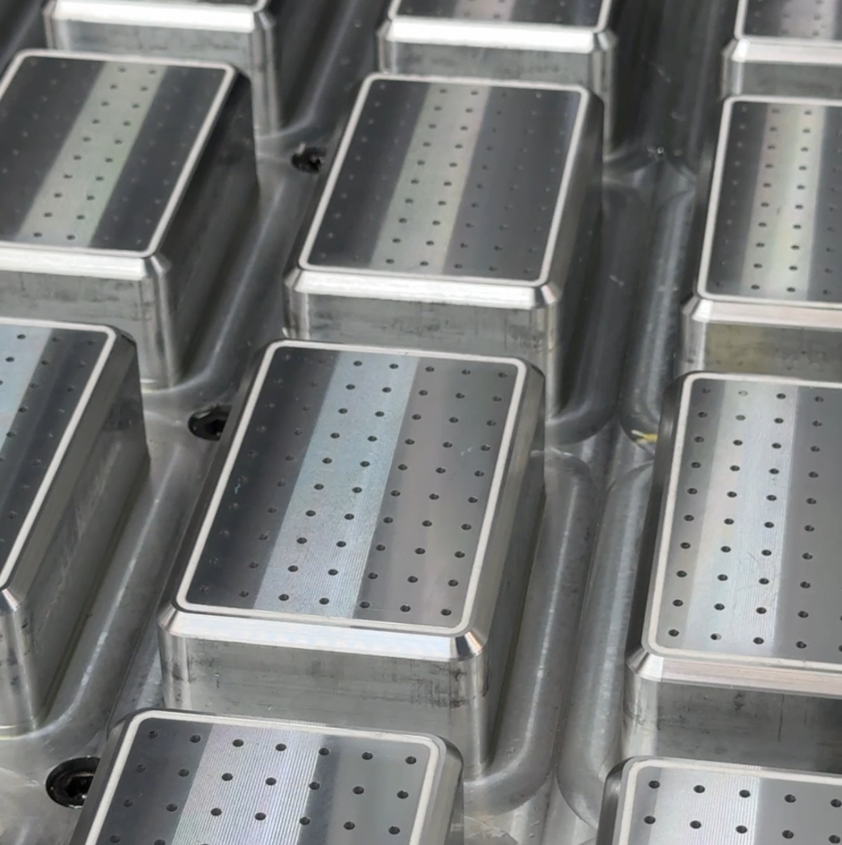 铝件加工刀纹怎么解决